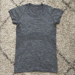 Lululemon Swiftly Tech Short Sleeve, Women’s 8